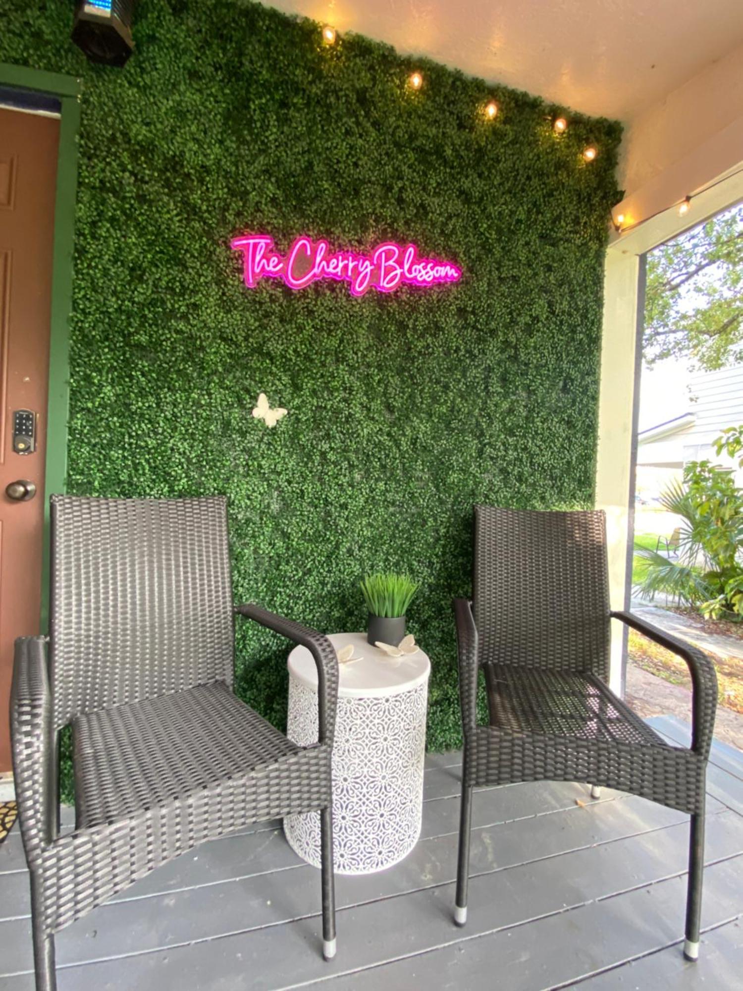 The Cherry Blossom Sanford Exterior photo
